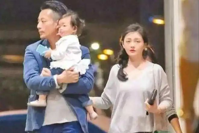 真正死因暴露了一个“小圈子”的悲哀ky开元棋牌拔出萝卜带出泥！大S的(图19)