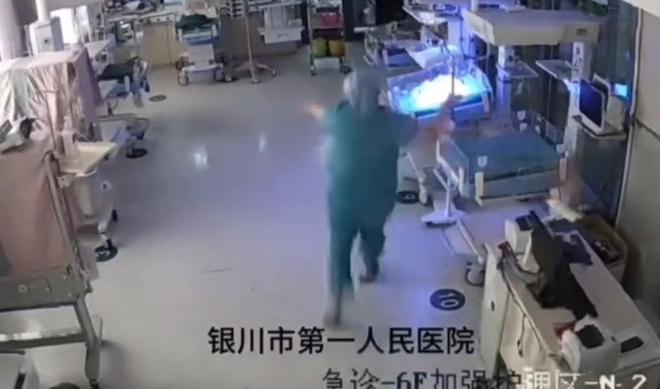 续来了！网友表示：这嘉奖是不是低了开元棋牌地震中高中生背起同学逃生后(图8)