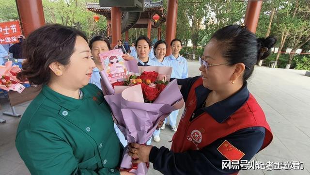 敬白衣天使凝聚社会温情开元棋牌沈阳爱心企业致(图2)