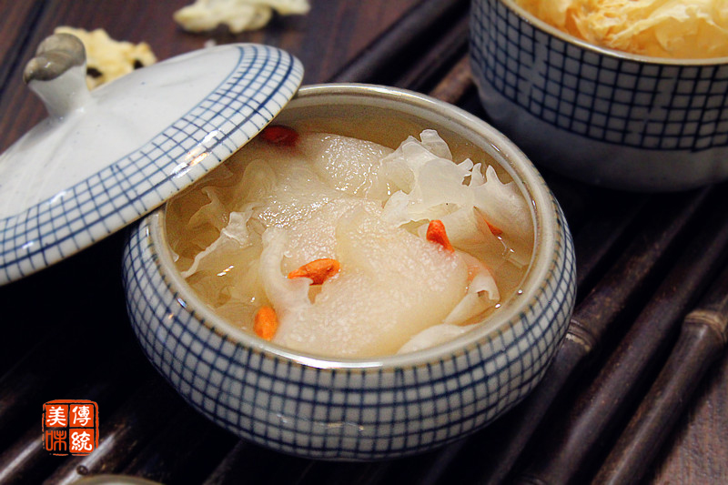 材放锅里一键即成秋天干燥要多喝汤开元棋牌6道用电饭锅炖的汤把食