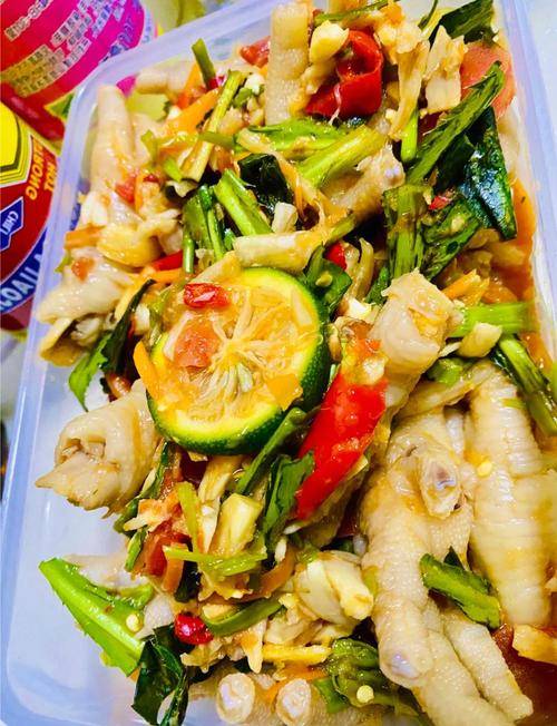 辣开胃带你领略东南亚风情的美食烹饪秘籍开元棋牌风味独特的泰式冬阴功汤做法酸(图2)